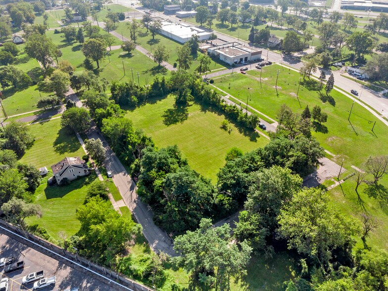 More Photos Of 500-554 S Fordson St, Detroit Land For Sale