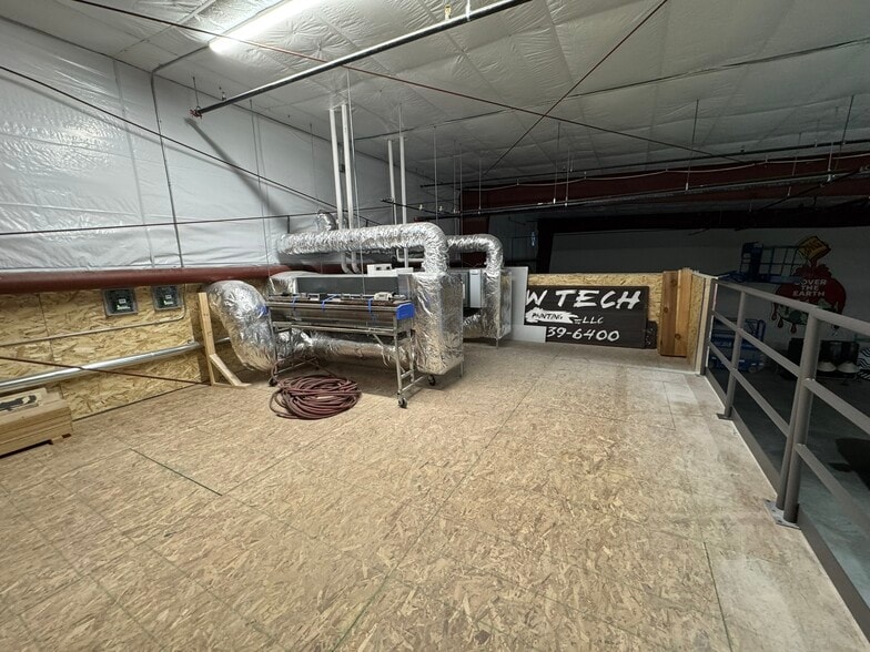 More Photos Of 645 Sandpiper Trl, Cottage Grove Warehouse For Sale