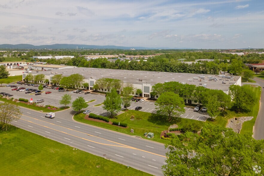More Photos Of 6900 English Muffin Way, Frederick Warehouse For Lease