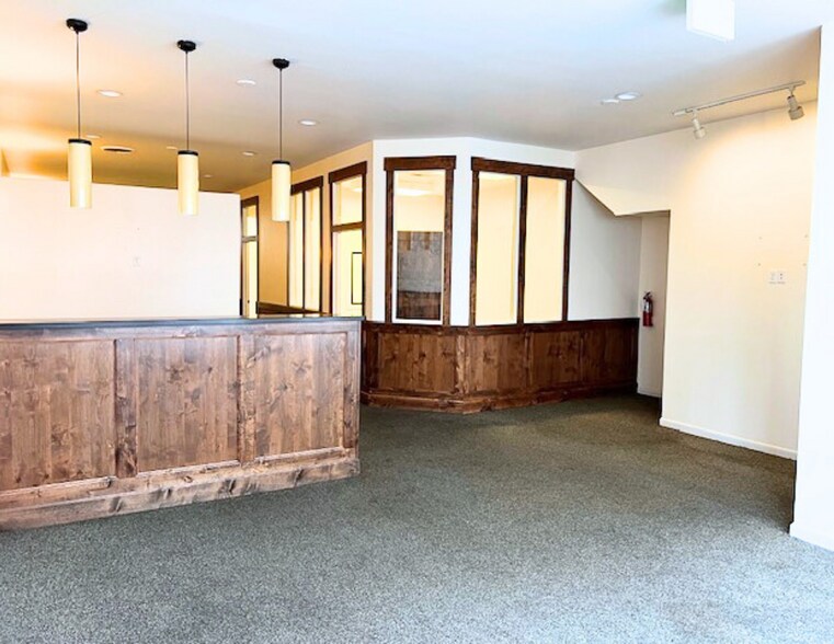 More Photos Of 425-427 W First Ave, Spokane General Retail For Sale