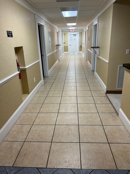 More Photos Of 1250 S Harbor City Blvd, Melbourne Medical For Lease