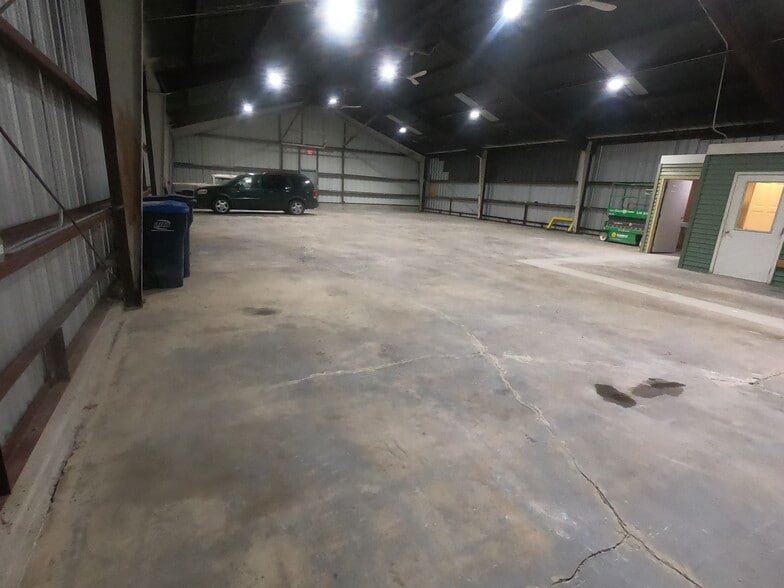 More Photos Of 109 S 11th Ave, Maywood Warehouse For Sale