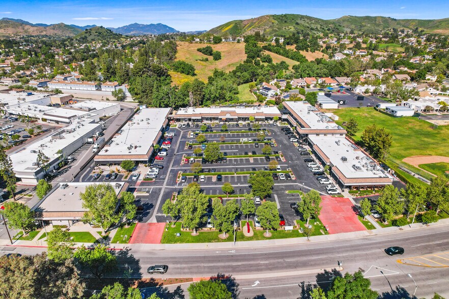 More Photos Of 5835-5915 Kanan Rd, Agoura Hills Unknown For Lease