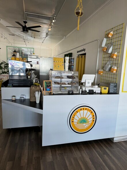 More Photos Of 4477 Gresham St, San Diego General Retail For Lease