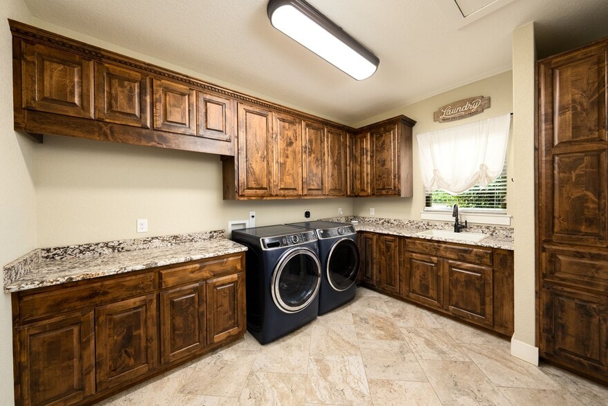 More Photos Of 1980 County Road 361, La Vernia Land For Sale