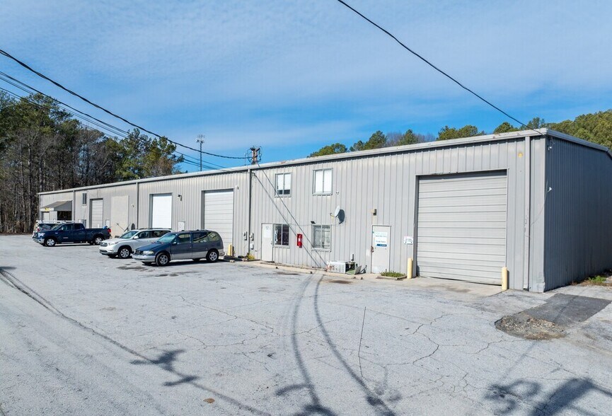 More Photos Of 6275 Highway 85, Riverdale Unknown For Lease