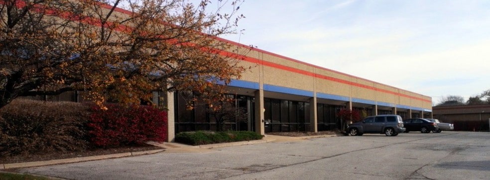 More Photos Of 9668-9680 Marion Rdg, Kansas City Light Manufacturing For Lease