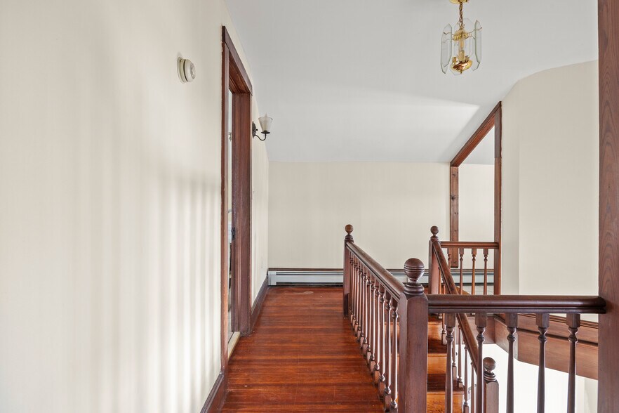 More Photos Of 45-49 8th St, Hudson Storefront Retail Residential For Sale