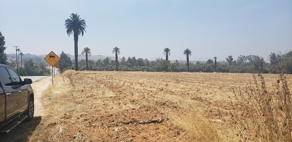 More Photos Of 1246 Washington St, Riverside Land For Lease