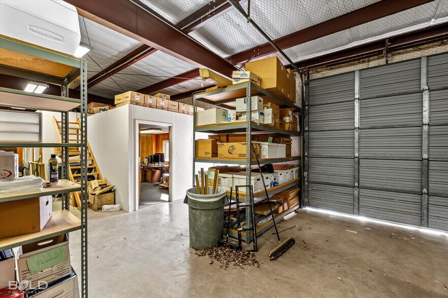 More Photos Of 523 Oxford Rd, Mansfield Office For Sale