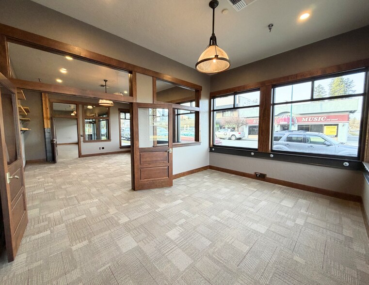 More Photos Of 1124 E Sherman Ave, Coeur d'Alene Storefront Retail Office For Lease