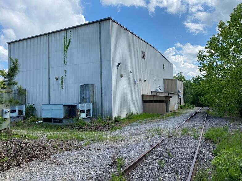 More Photos Of 6936 Industrial Rd, Nunnelly Manufacturing For Lease