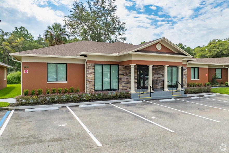 More Photos Of 741 Ciara Creek Cv, Longwood Medical For Sale