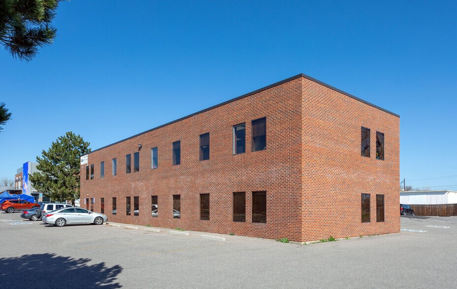 More Photos Of 8725 W 14th Ave, Lakewood Office For Sale
