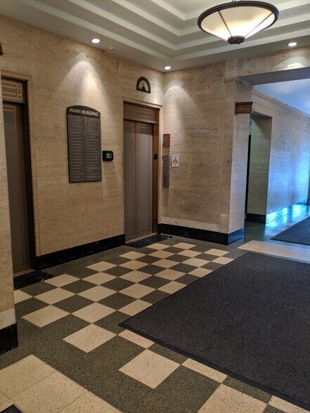 More Photos Of 1600-1627 Sherman Ave, Evanston Office For Lease