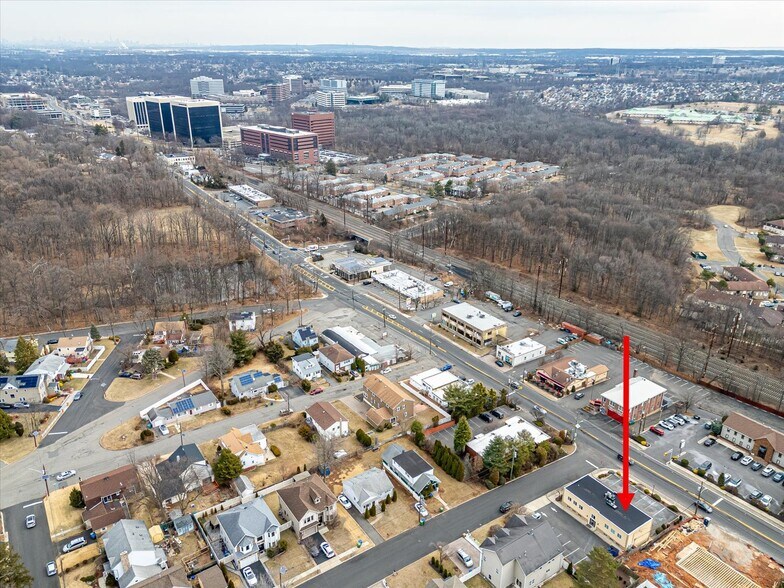 More Photos Of 72 Highway 27, Edison Medical For Sale