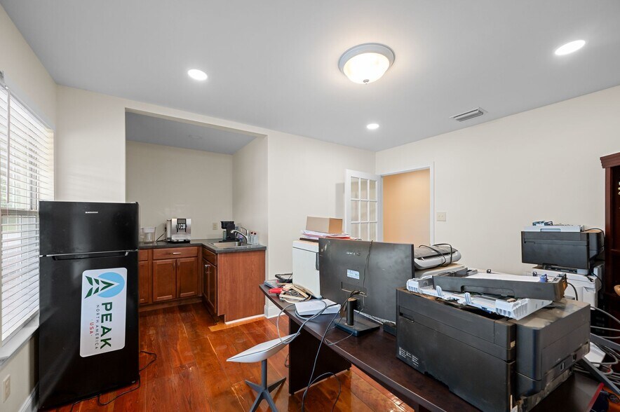More Photos Of 7555 Half Mile Rd, Irvington Service For Sale