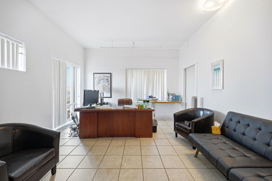 More Photos Of 354 Avenue C, Bayonne Freestanding For Sale