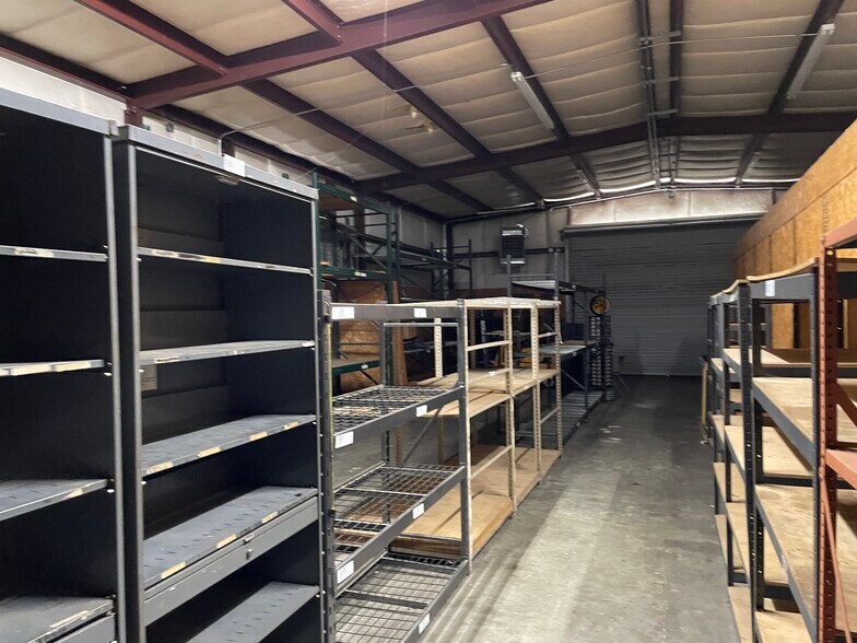 More Photos Of 433 S Main St, Swainsboro Showroom For Sale