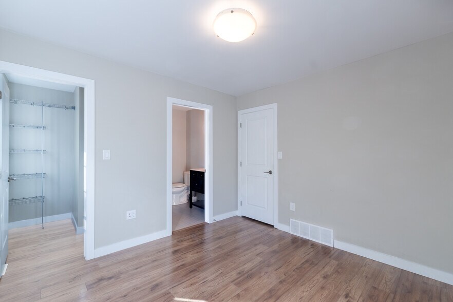 More Photos Of 10204-10210 113 Ave NW, Edmonton Apartments For Sale