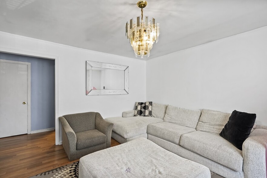 More Photos Of 25 Montague St, Yonkers Multifamily For Sale