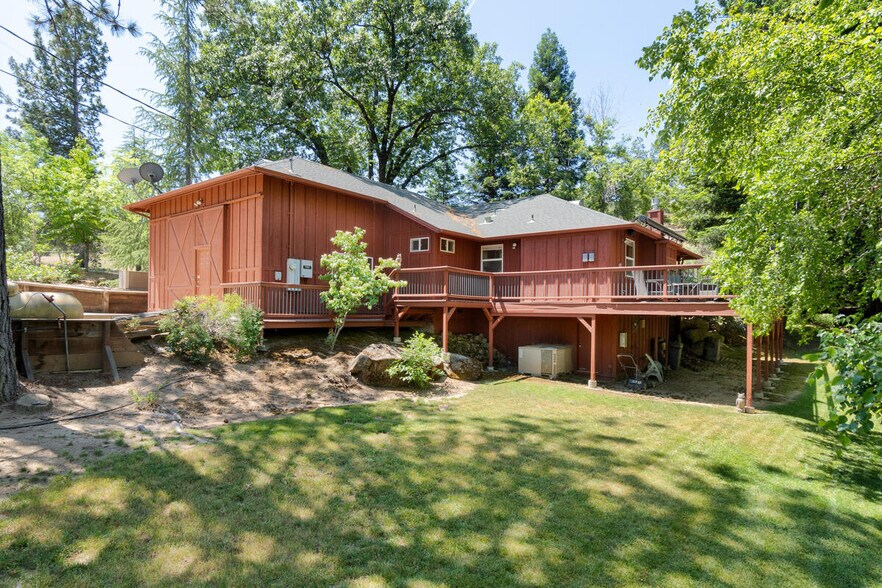 More Photos Of 8054 Fairplay Rd, Somerset Winery Vineyard For Sale