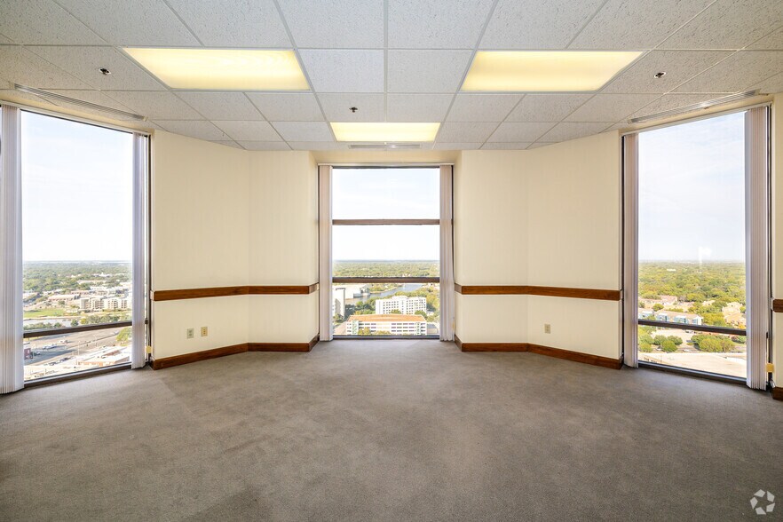 Photo of 20th Floor Ste 2050