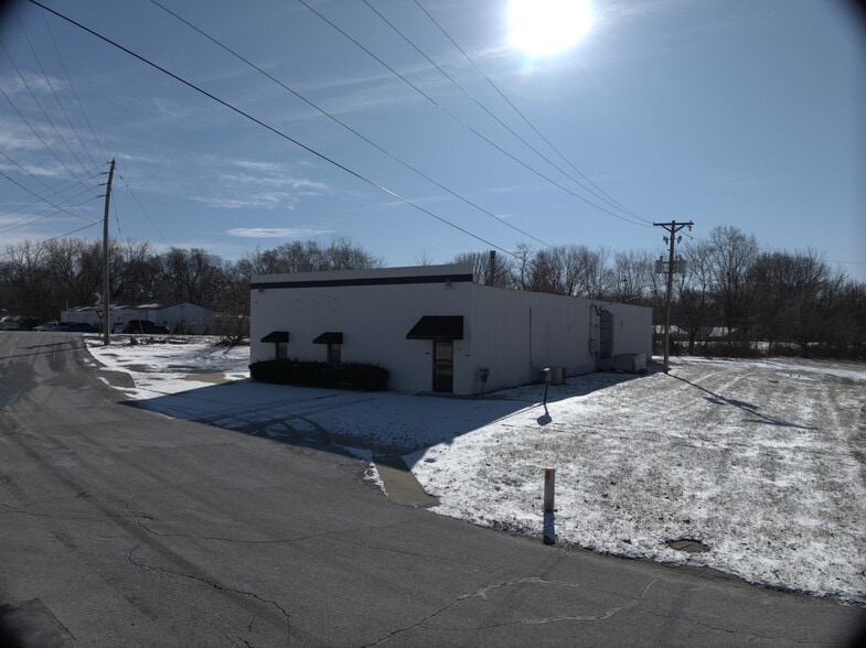 More Photos Of 101 W Shrader St, Liberty Manufacturing For Lease