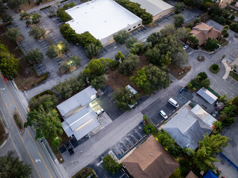 More Photos Of 3616 Broadway Ave, Fort Myers Medical For Sale