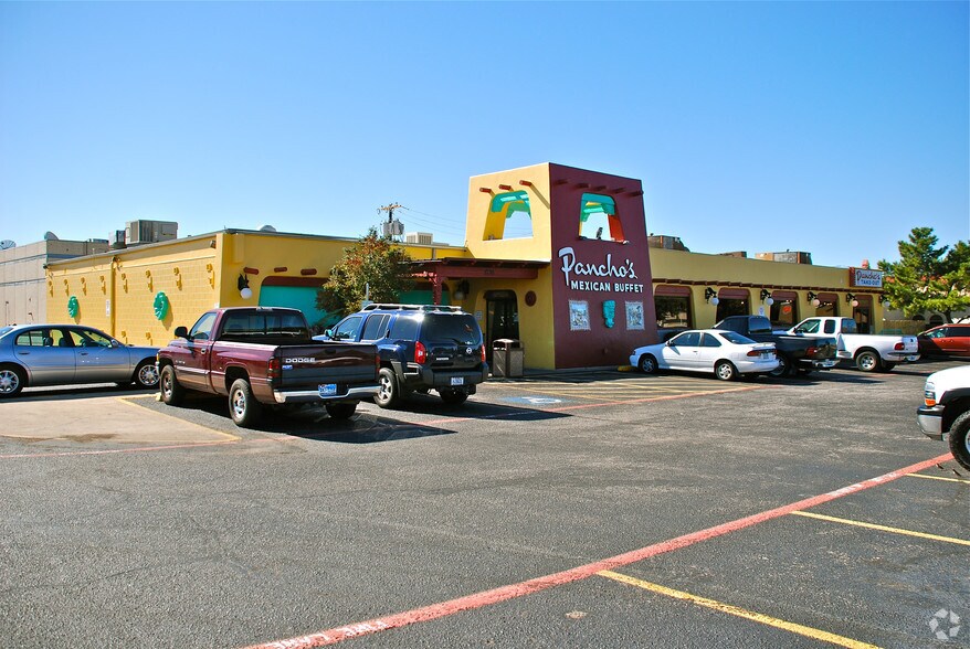 More Photos Of 2730 E Avenue E, Arlington Restaurant For Sale