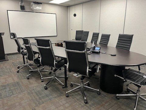 More Photos Of 7820 E Pleasant Valley Rd, Independence Loft Creative Space For Lease