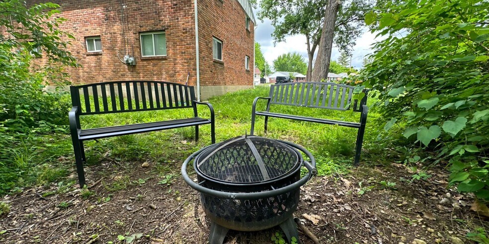 More Photos Of 1124 Case Ct, Miamisburg Apartments For Sale