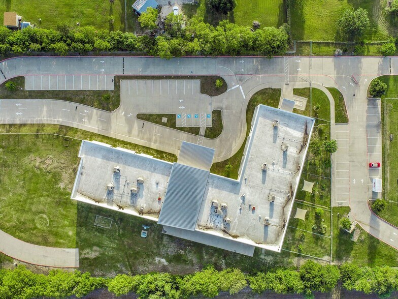 More Photos Of 700 Stadium Dr, Georgetown Schools For Sale