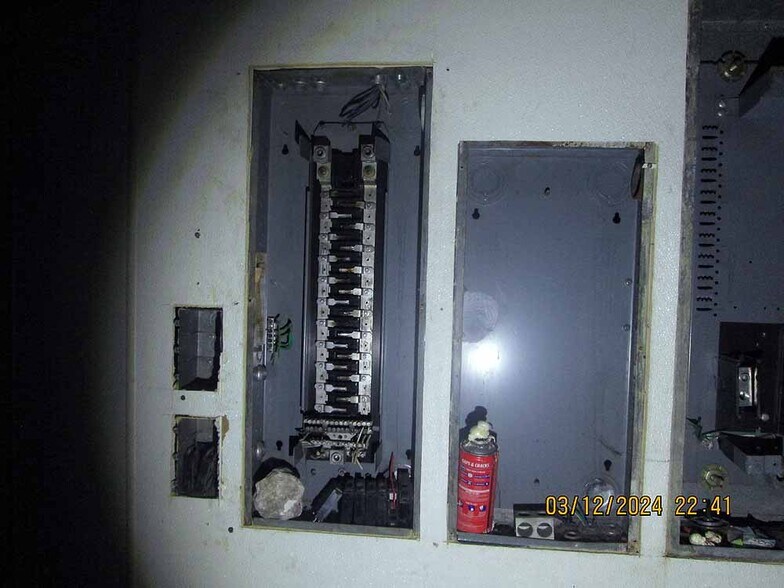 More Photos Of 11430 Perrin Beitel Rd, San Antonio Freestanding For Lease