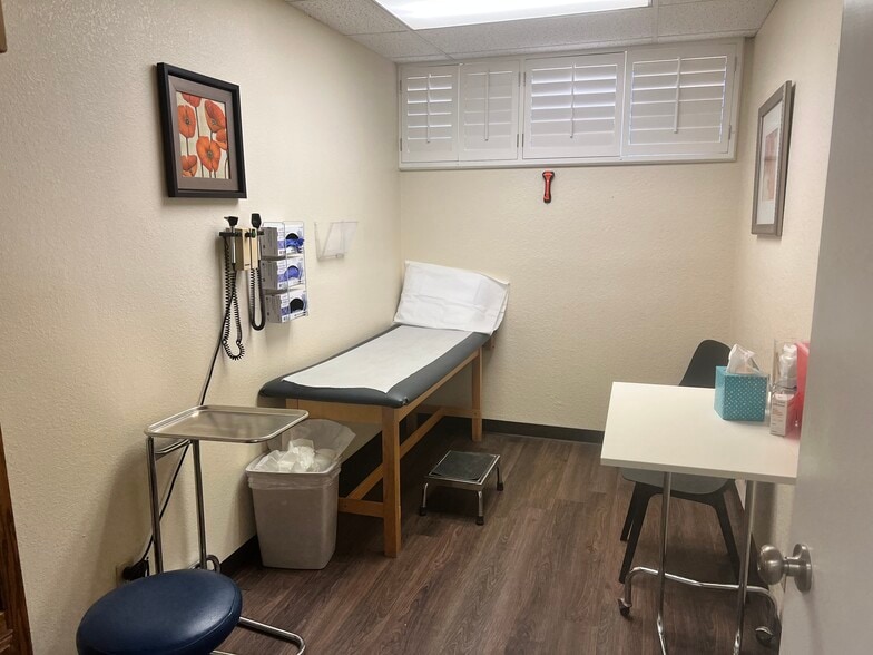 More Photos Of 9398 Viscount Blvd, El Paso Medical For Sale