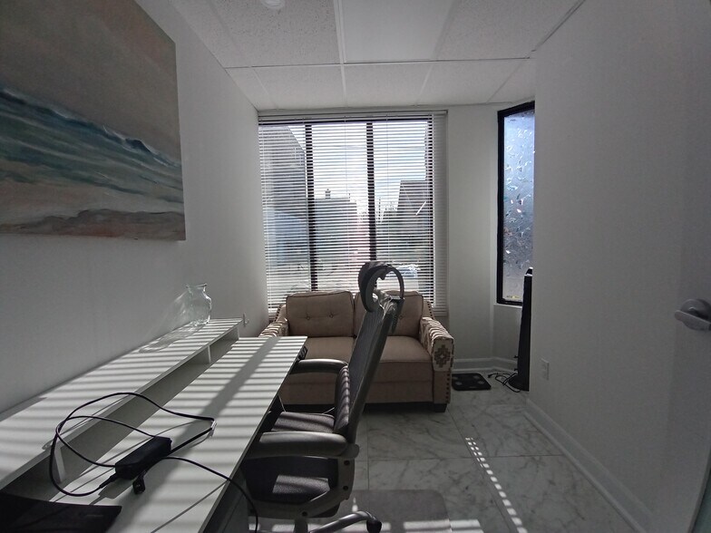 More Photos Of 69 Kempster Ave, Ottawa Office For Sale