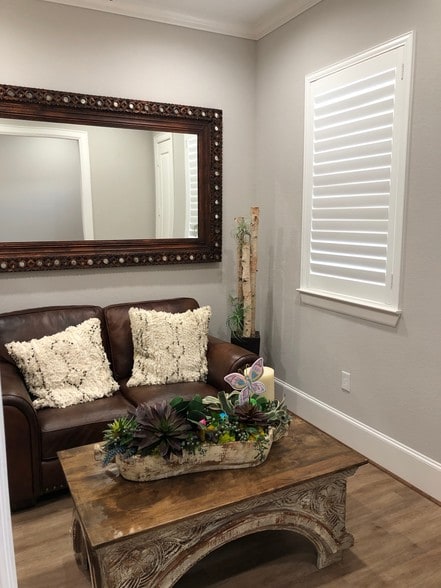 More Photos Of 12250 Queenston Blvd, Houston Office For Lease