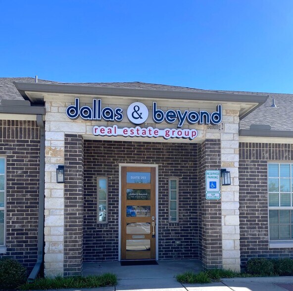 More Photos Of 2681 MacArthur Blvd, Lewisville Medical For Sale