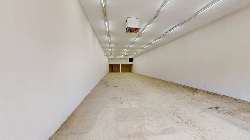 More Photos Of 605-607 S 605 & 607 S Stanton St, El Paso Storefront For Sale