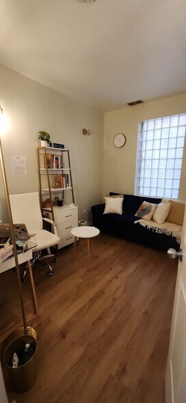 More Photos Of 516 51st St, West New York Office Residential For Lease