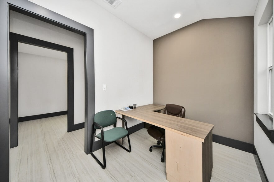 More Photos Of 5310 Logston Ln, Spring Flex For Sale