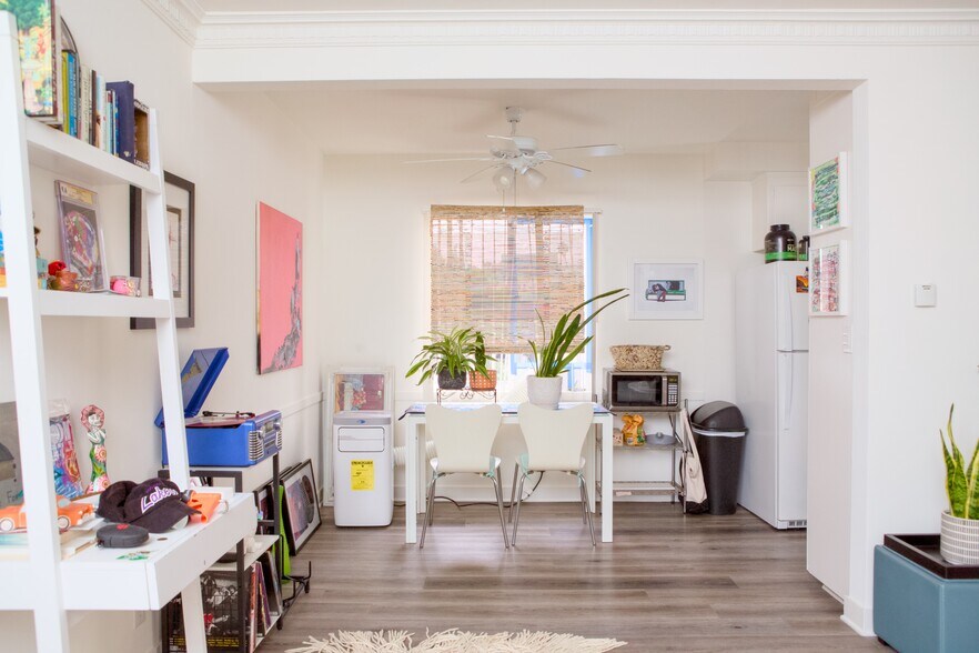 More Photos Of 541 Normandie Ave, Los Angeles Apartments For Sale