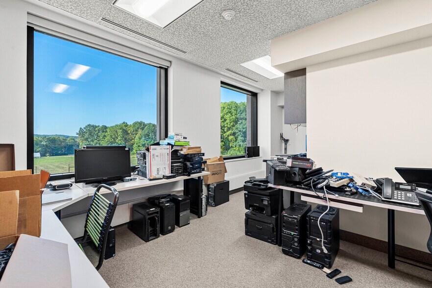 More Photos Of 1 Broadcast Way, Cadillac Medical For Sale