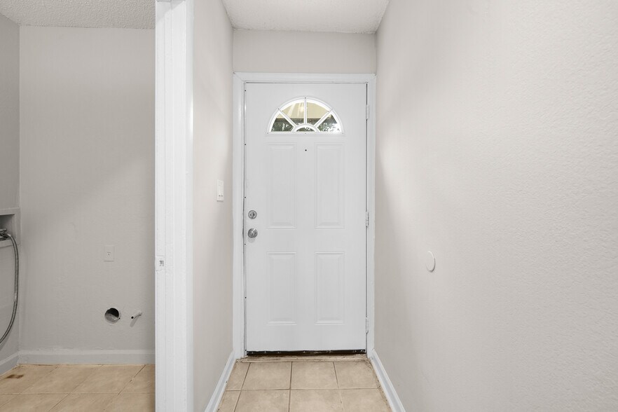 More Photos Of 7234 Tara Blvd, Jonesboro Apartments For Sale