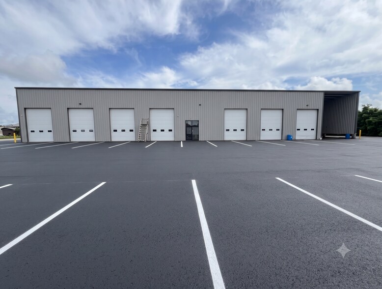 Primary Photo Of 3850 S Honeysuckle Ln, Rogers Warehouse For Sale