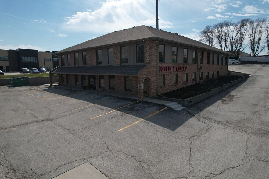 More Photos Of 2514 S 119th St, Omaha Office For Lease