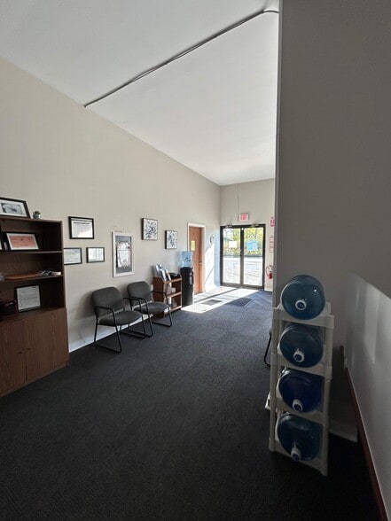 More Photos Of 116 Salina St, Liverpool Flex For Sale