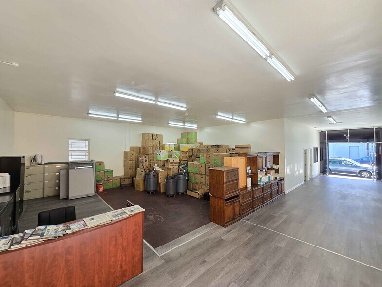 More Photos Of 1451-1453 Malvern Ave, Los Angeles Warehouse For Sale