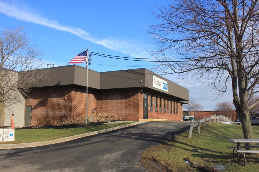 More Photos Of 80 Lawrence Bell Dr, Williamsville Research And Development For Sale