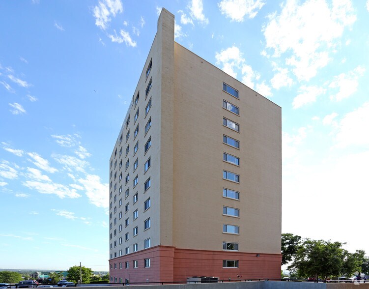 More Photos Of 320 N 22nd St, Omaha Apartments For Sale